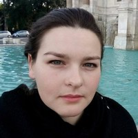 Natasha Shapovalova avatar image