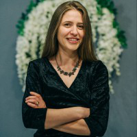 Elena Caval avatar image