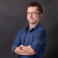 Karol Niewiadomski avatar image