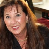 Dana Rengers avatar image