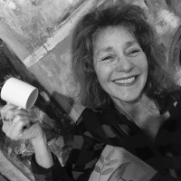 Lisa Newmann avatar image