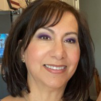 Yvonne Schuelke avatar image