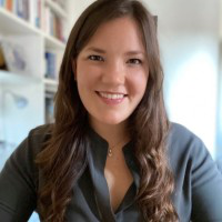 Veronica Paggin avatar image