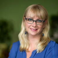 Serina Calhoun avatar image