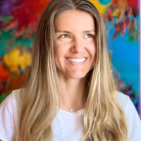 Siana Popova avatar image