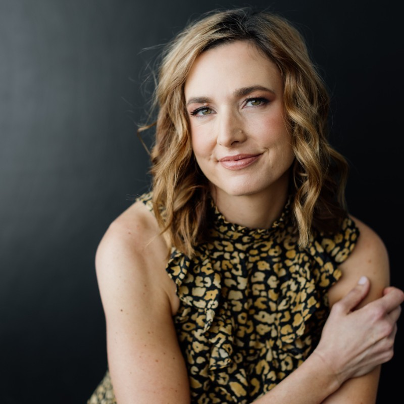 Sarah Lux avatar image