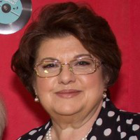 Zoya Lazer avatar image