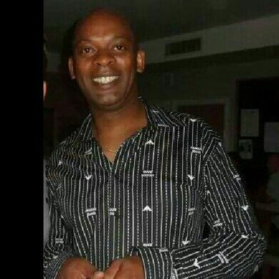 Esli Richards avatar image