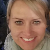 Julia Lange avatar image