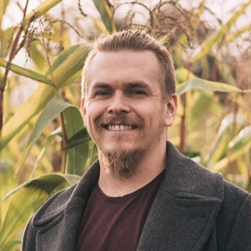 Ryan Lang avatar image