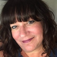 Elly Jones avatar image