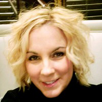 Kimberly Knue avatar image