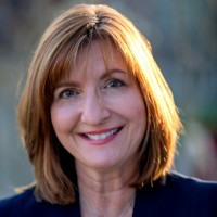 Monica Dias avatar image