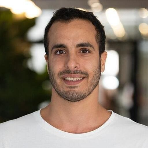 Lee Ofri avatar image