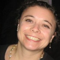 Lili Rossi avatar image