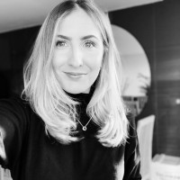 Vicky Vitkay avatar image