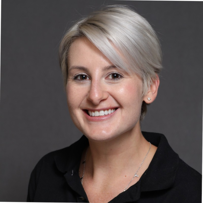 Mercedes Book 📘 avatar image