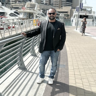 Umair Khyn avatar image