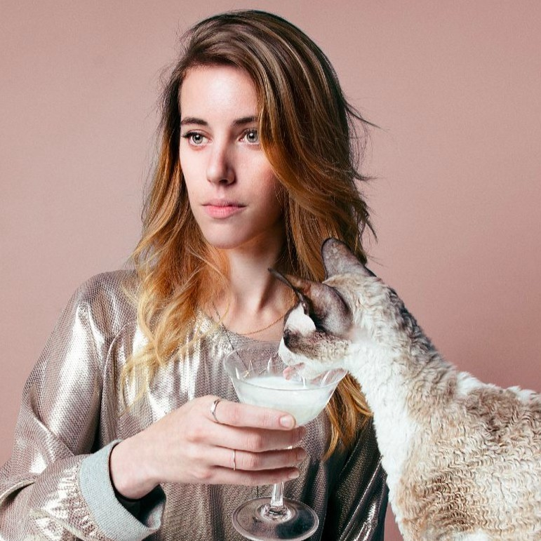 Julia Compton avatar image