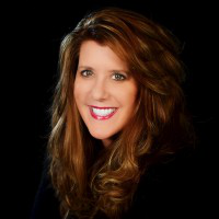 Nichole Lowe avatar image