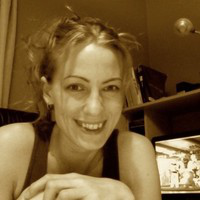 Ayn Leslie-Cook avatar image