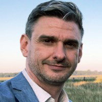 Lee Woollard avatar image