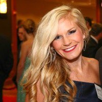 Lauren Collins avatar image