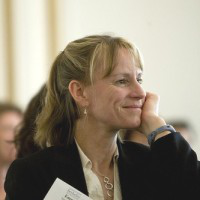 Emma Rosen avatar image