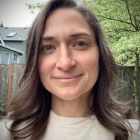 Julia Farina avatar image