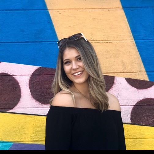 Julia Cozzette avatar image