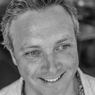 Alexander von Roth avatar image