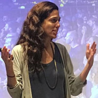 Dafna Rostmi avatar image