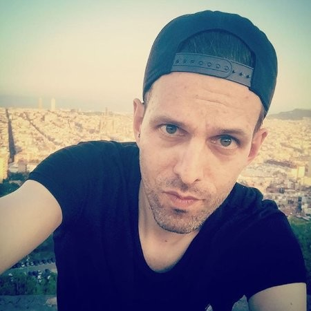 Kenneth MacArthur avatar image