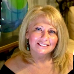 Vickie Lowe avatar image