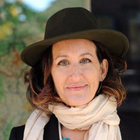 Amanda Kingloff avatar image