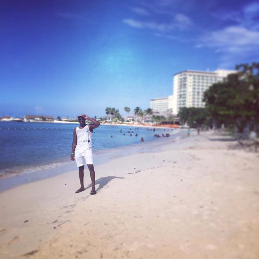 Chevon Christie avatar image