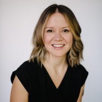 Lela Johnston avatar image