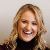 Lucy Mullins avatar image