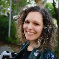 Regina Resende avatar image