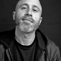 Daniel Craig avatar image