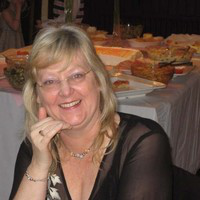Lesley Walsh avatar image