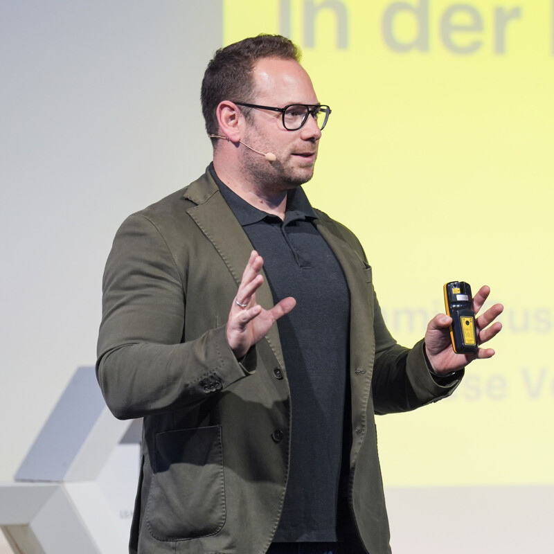 Benjamin Ruschin🎗️ avatar image