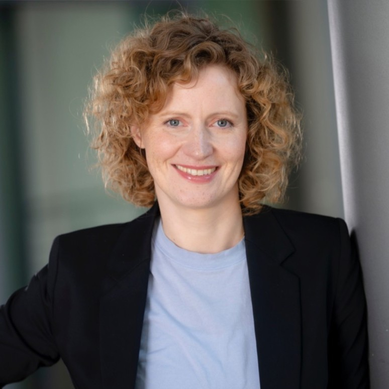 Lena Raschke avatar image