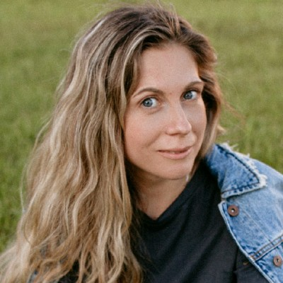 Aliona Smolnikova avatar image