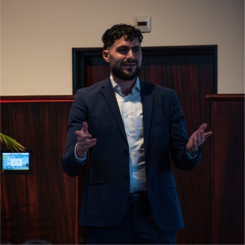 Emre Efe avatar image