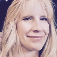 Jennifer Warzlow avatar image