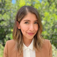 Stephanie Flores avatar image