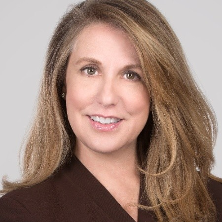 Lori Turec avatar image