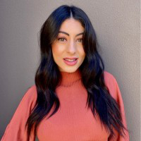 Adriana Saviane avatar image