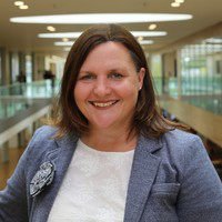 Fiona Lloyd avatar image